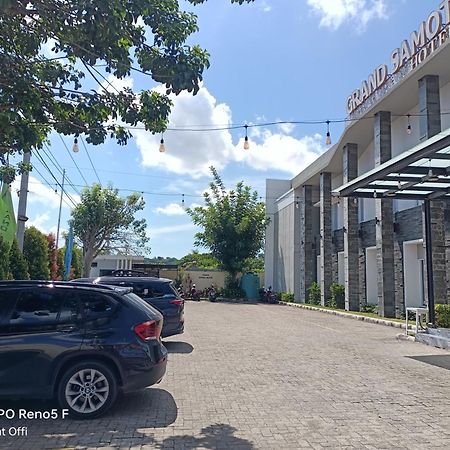 Grand Samota Hotel Sumbawa Exteriör bild