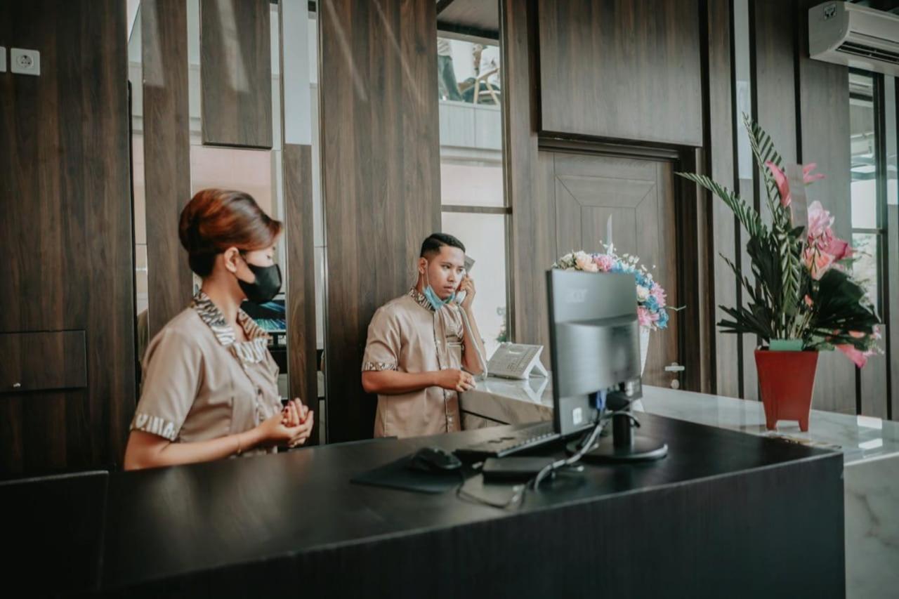 Grand Samota Hotel Sumbawa Exteriör bild